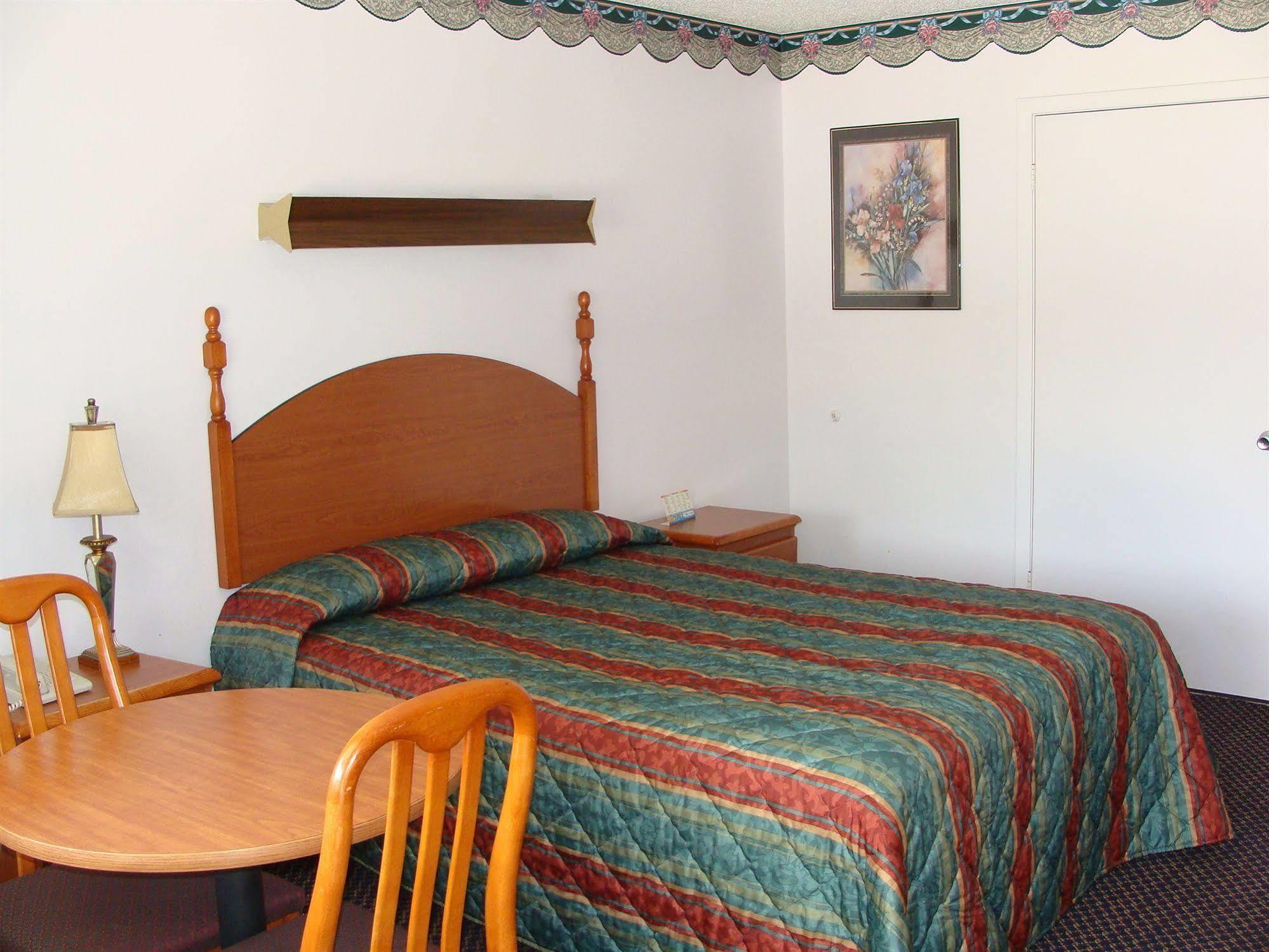 Motel Colonial *